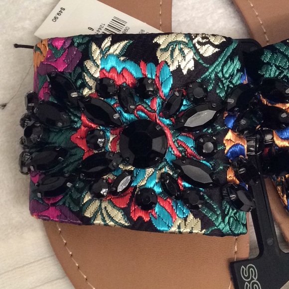 Express Tropical Black Gem Sandal - Picture 2 of 4